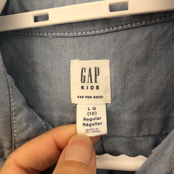 GAP youth button up shirt - Picture 4 of 8